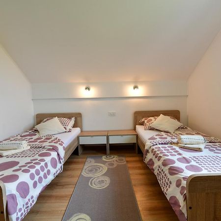 Apartment Ivano Rakovica Zewnętrze zdjęcie