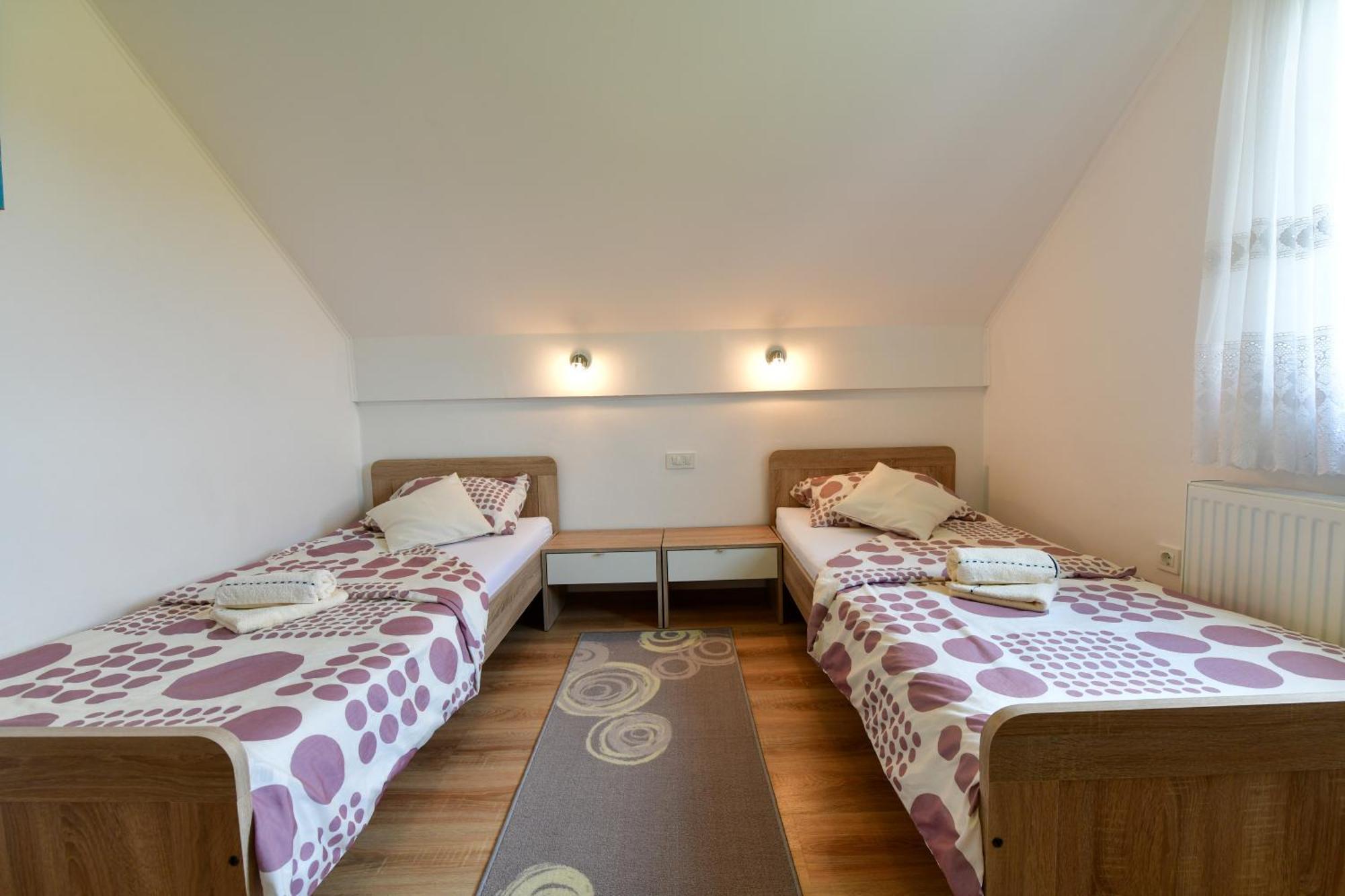 Apartment Ivano Rakovica Zewnętrze zdjęcie
