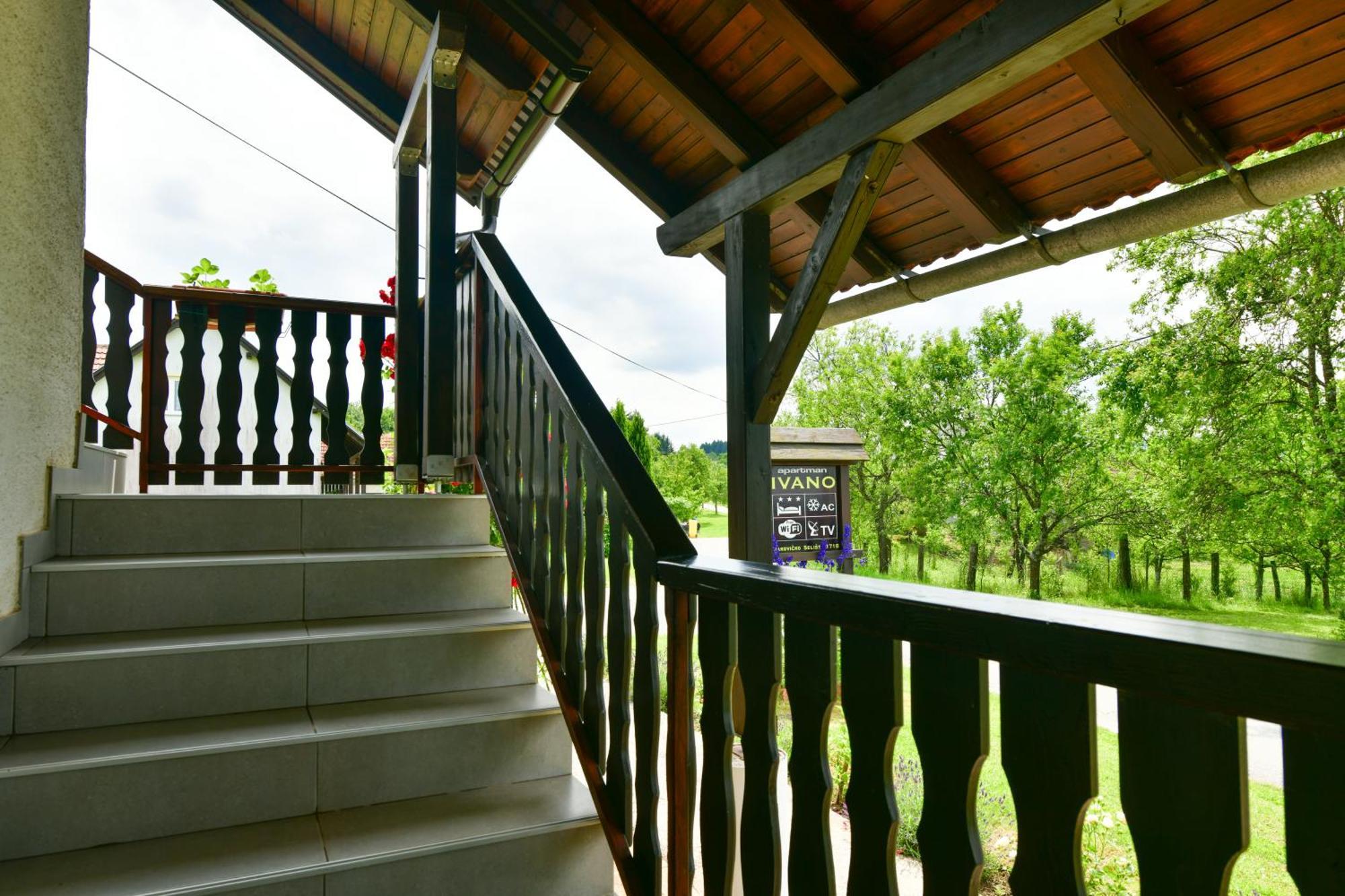 Apartment Ivano Rakovica Zewnętrze zdjęcie