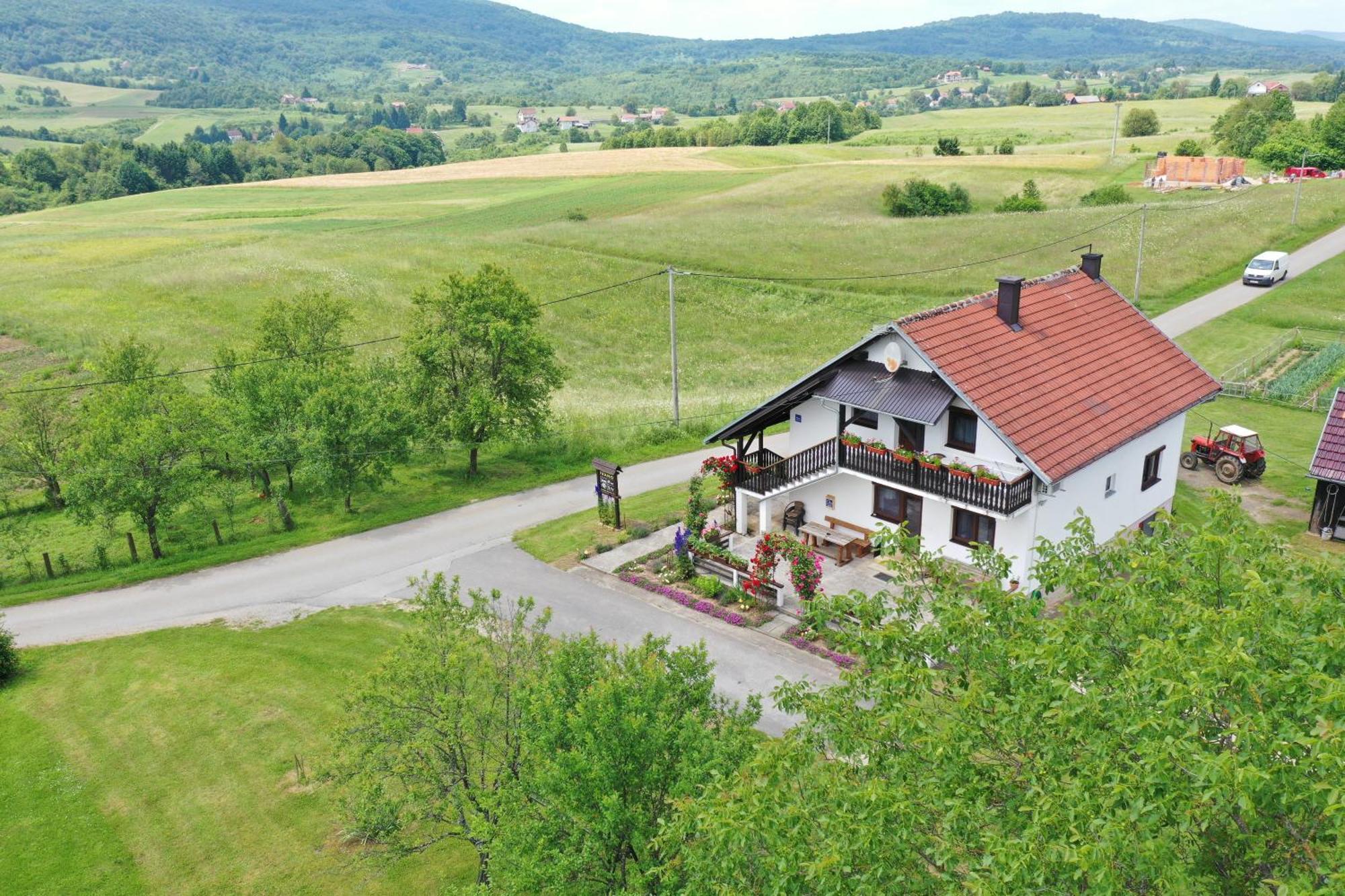 Apartment Ivano Rakovica Zewnętrze zdjęcie