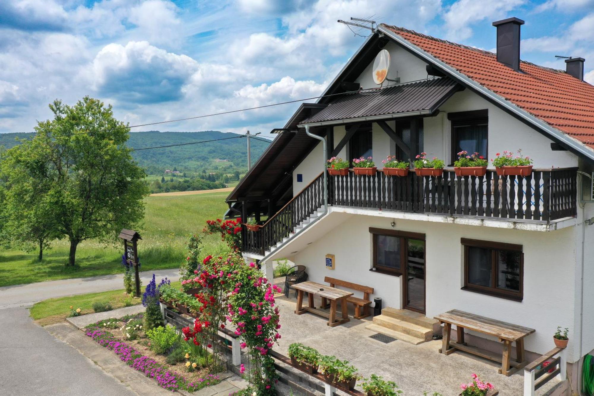Apartment Ivano Rakovica Zewnętrze zdjęcie