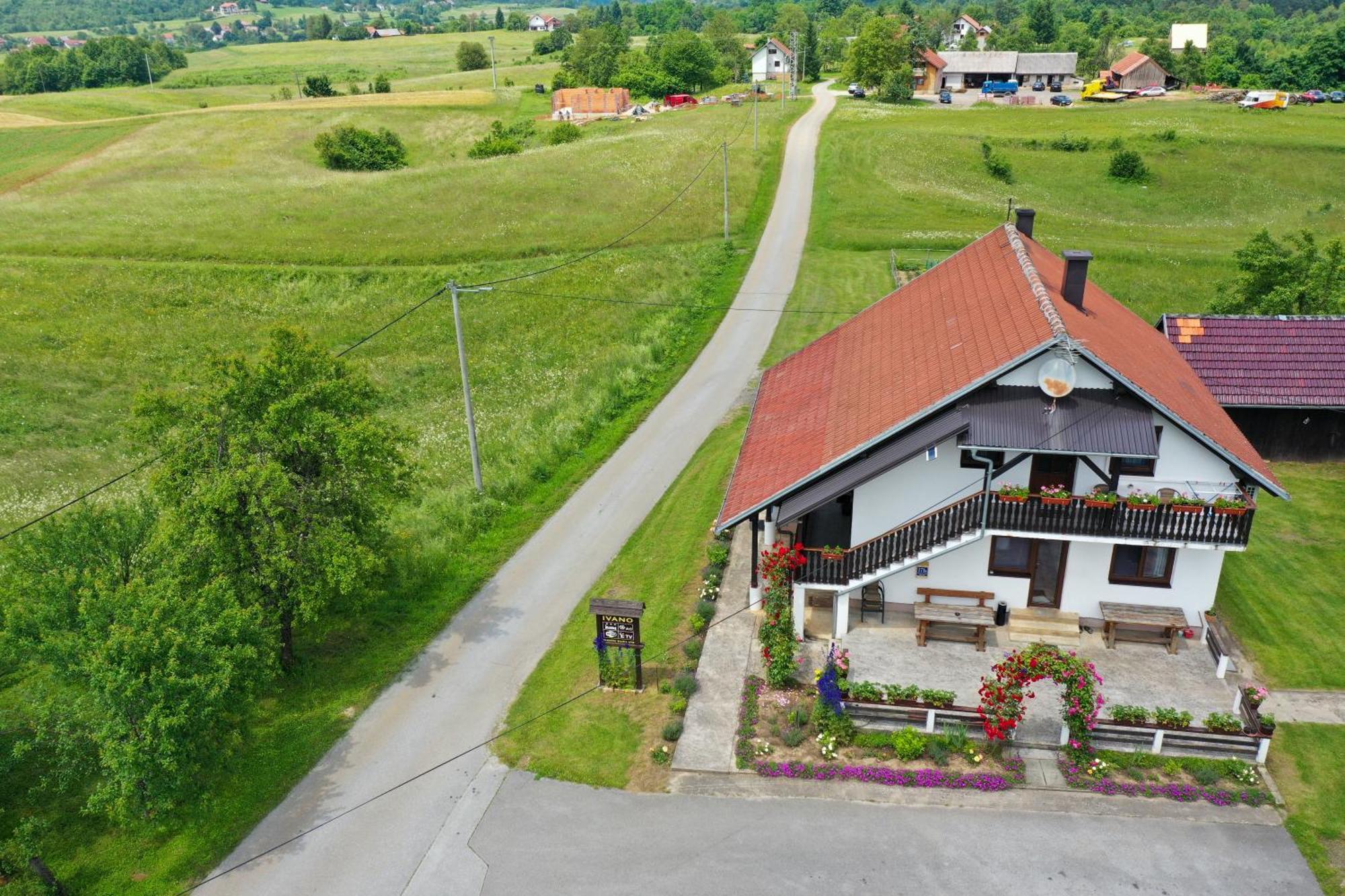 Apartment Ivano Rakovica Zewnętrze zdjęcie